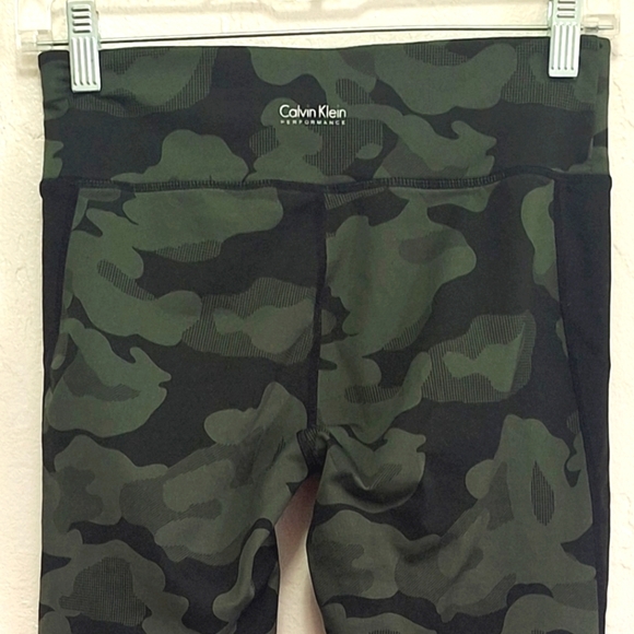 Calvin Klein Leggings Camo Print Performance Wick Size S - Picture 4 of 6